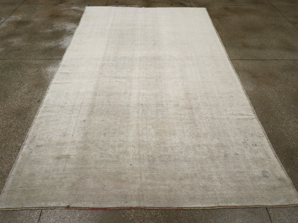 Vintage Turkish Anatolian Gallery Carpet, No.33374 - Galerie Shabab