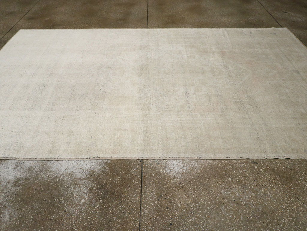 Vintage Turkish Anatolian Accent Carpet, No.33374 - Galerie Shabab