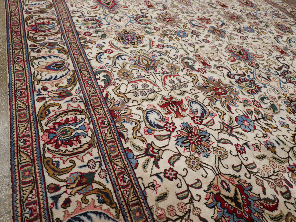 Vintage Persian Tabriz Room Size Carpet, No.33375 - Galerie Shabab