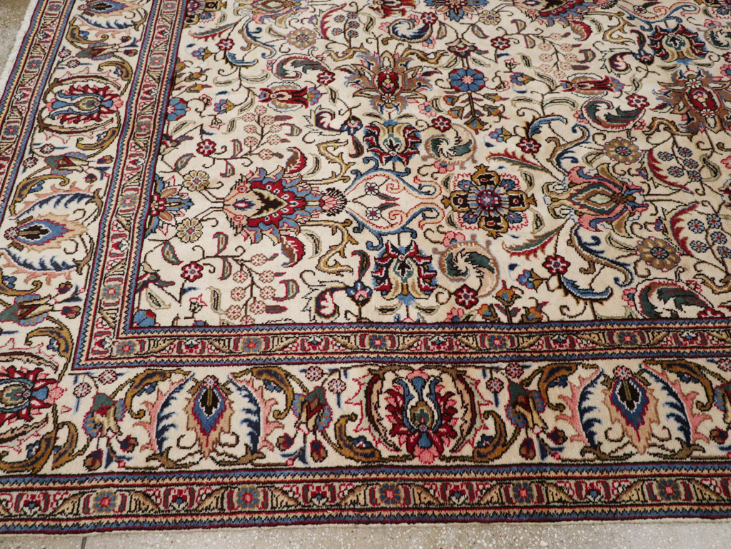 Vintage Persian Tabriz Room Size Carpet, No.33375 - Galerie Shabab