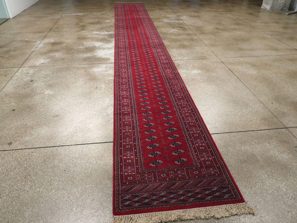 Modern Central Asian Bokhara Long Runner, No.33377 - Galerie Shabab