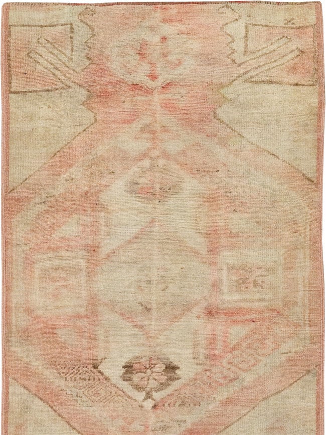 Vintage Turkish Anatolian Runner, No.33384 - Galerie Shabab