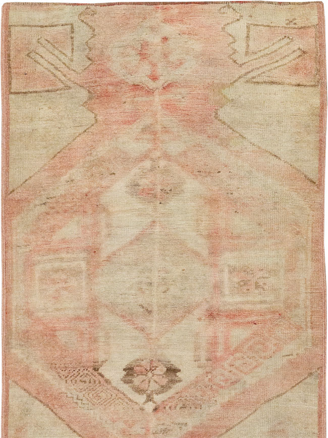 Vintage Turkish Anatolian Runner, No.33384 - Galerie Shabab