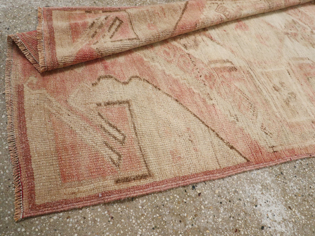 Vintage Turkish Anatolian Runner, No.33384 - Galerie Shabab
