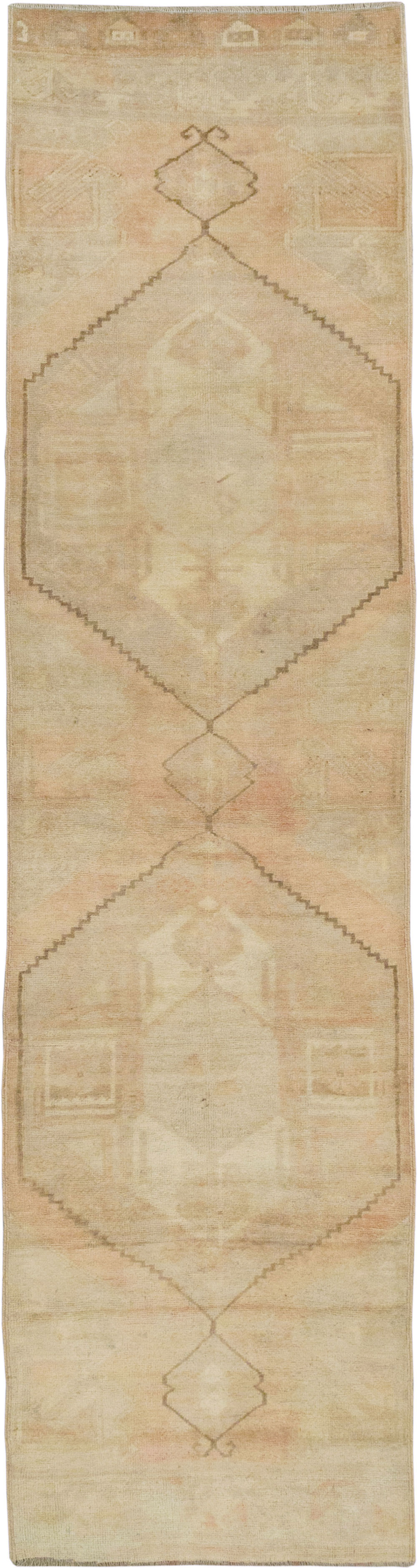 Vintage Turkish Anatolian Runner, No.33386 - Galerie Shabab