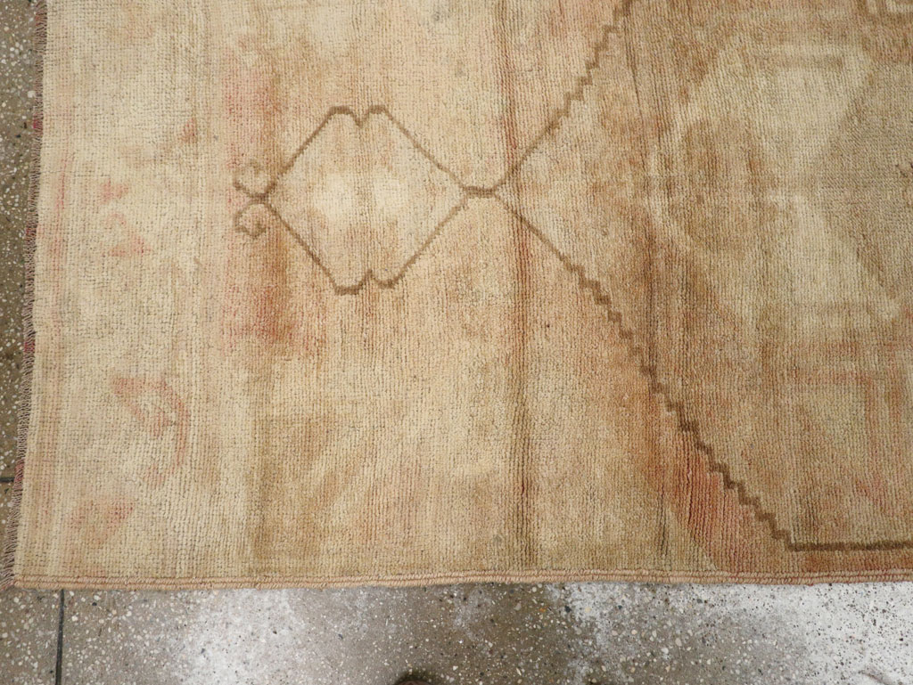 Vintage Turkish Anatolian Runner, No.33386 - Galerie Shabab