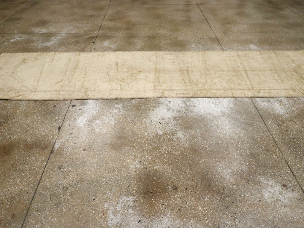 Vintage Turkish Anatolian Runner, No.33388 - Galerie Shabab