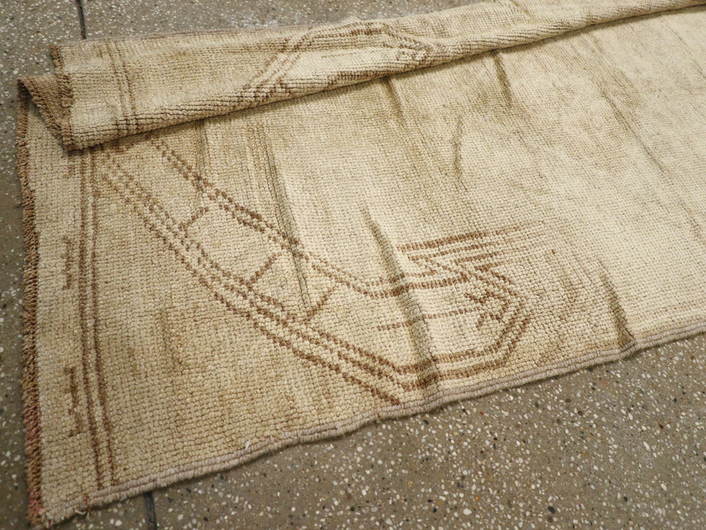 Vintage Turkish Anatolian Runner, No.33388 - Galerie Shabab