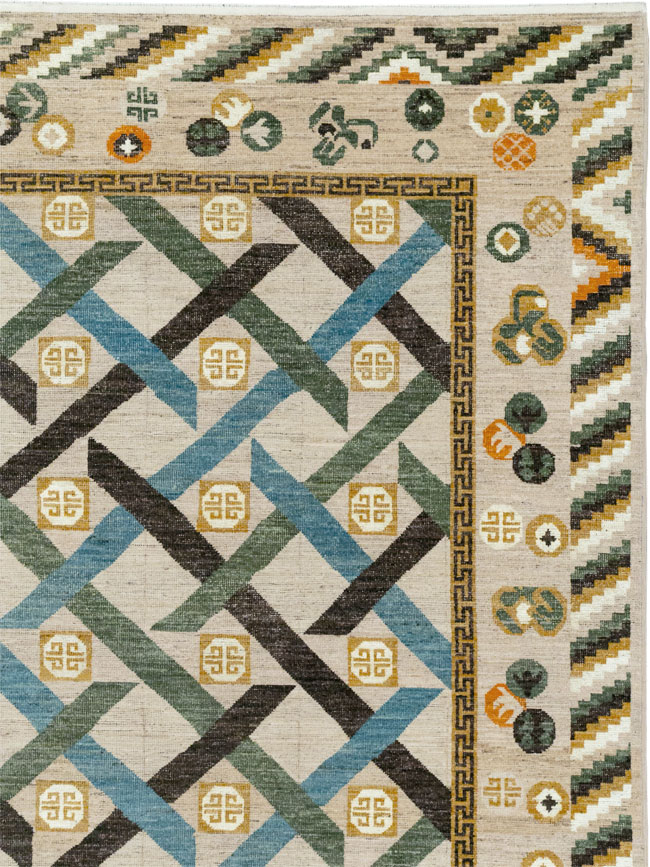 Modern East Turkestan Khotan Room Size Carpet, No.33396 - Galerie Shabab