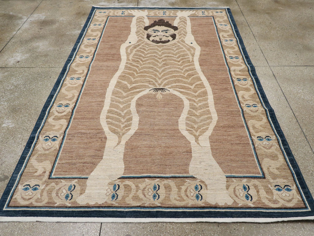 Modern East Turkestan Khotan Pictorial Accent Rug, No.33398 - Galerie Shabab