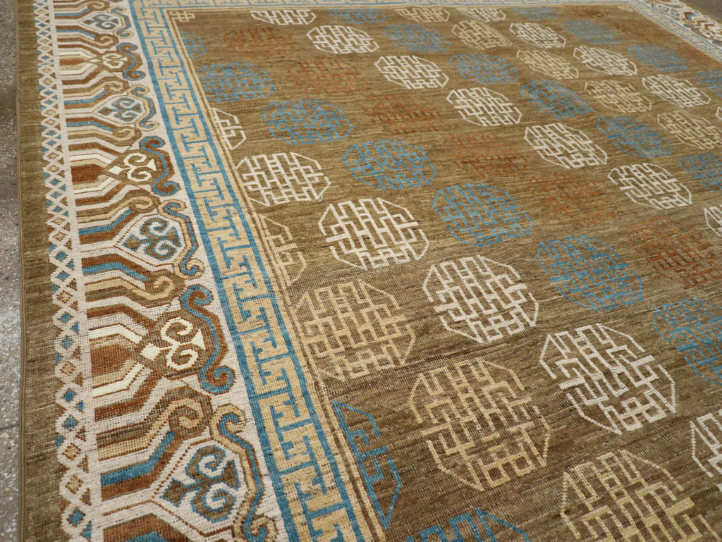 Modern East Turkestan Khotan Room Size Carpet, No.33400 - Galerie Shabab