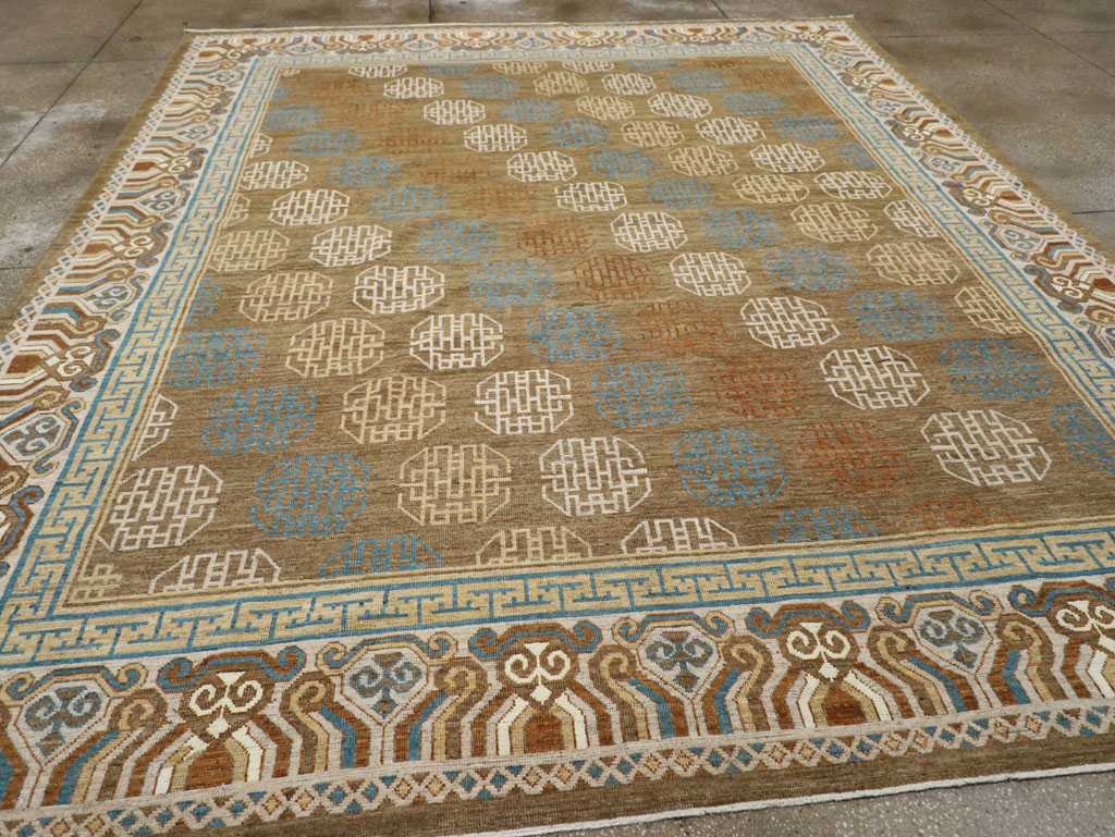 Modern East Turkestan Khotan Room Size Carpet, No.33400 - Galerie Shabab