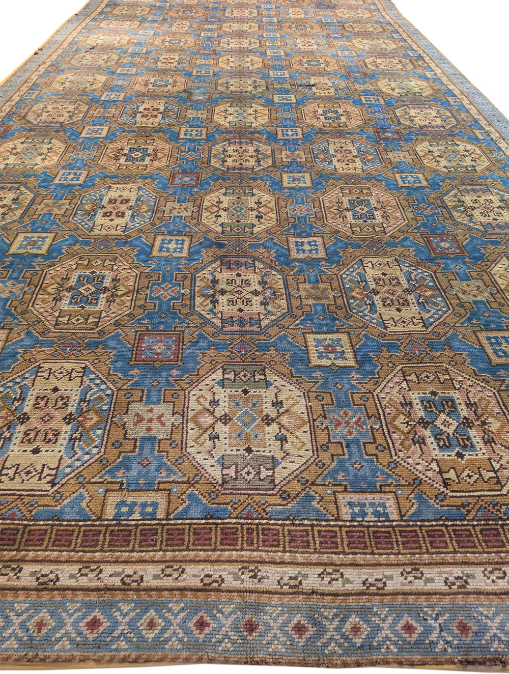 Antique European Oversize Carpet, No.33411 - Galerie Shabab