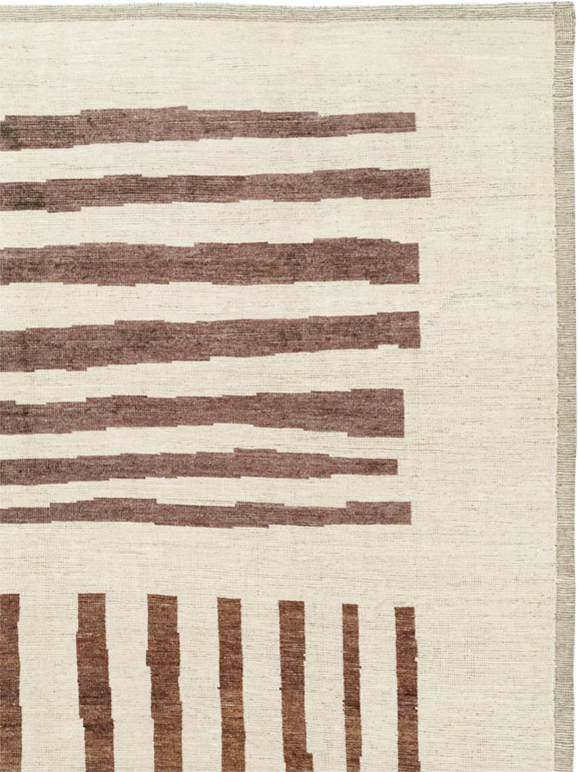 Modern Moroccan Room Size Carpet, No.33418 - Galerie Shabab