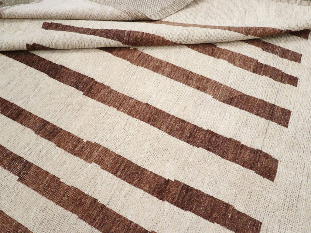 Modern Moroccan Room Size Carpet, No.33418 - Galerie Shabab