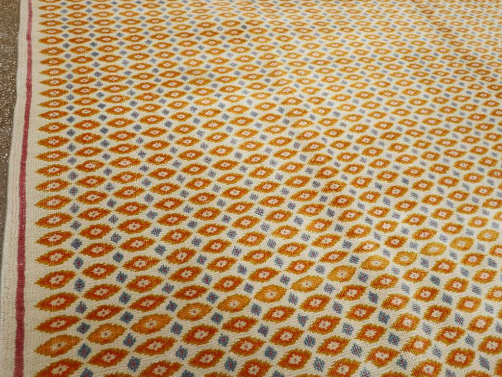 Vintage Persian Flatweave Kilim Room Size Carpet, No.33419 - Galerie Shabab