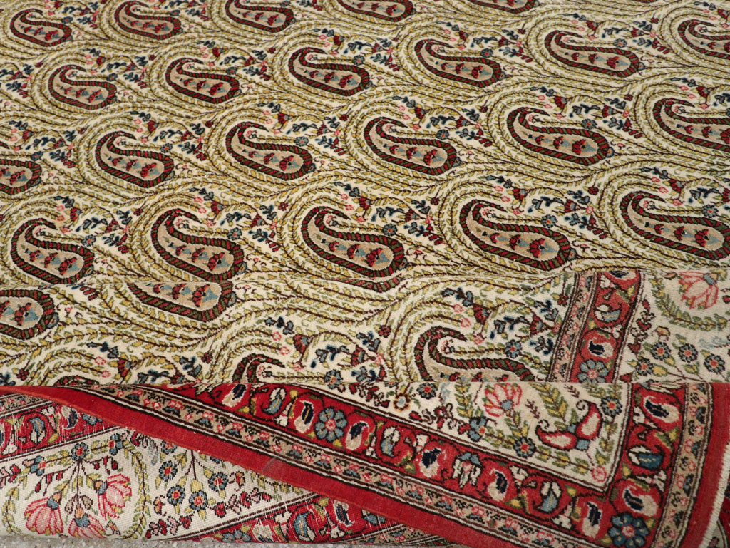 Vintage Persian Quom Room Size Carpet, No.33423 - Galerie Shabab