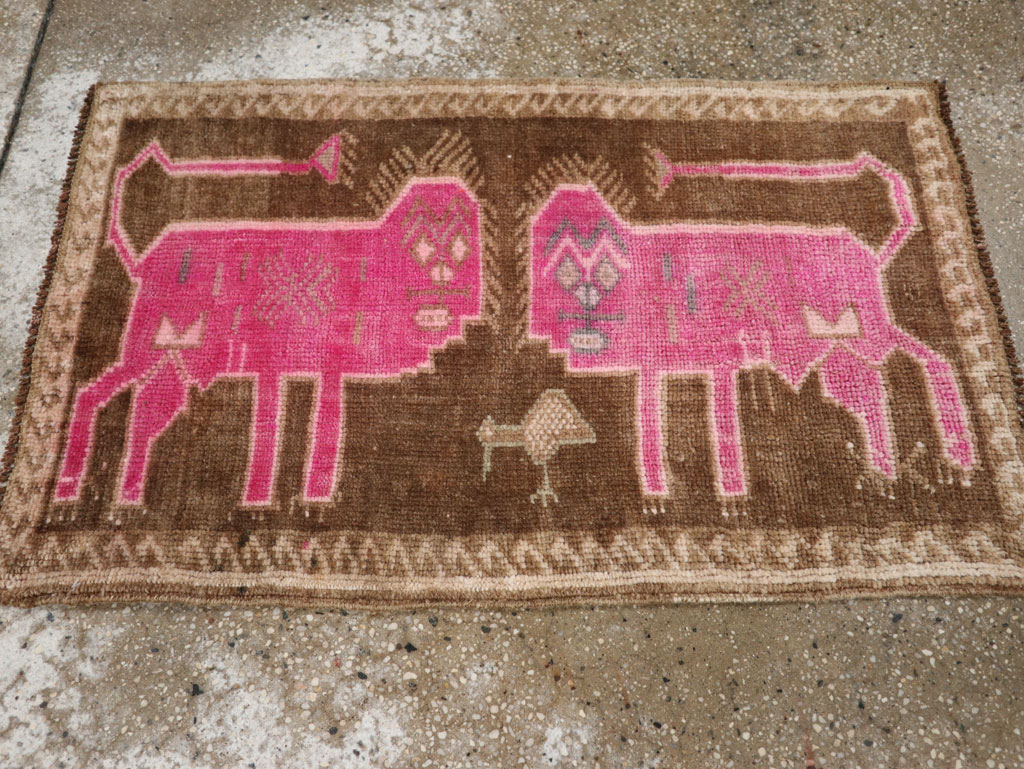 Vintage Turkish Anatolian Pictorial Rug, No.33431 - Galerie Shabab