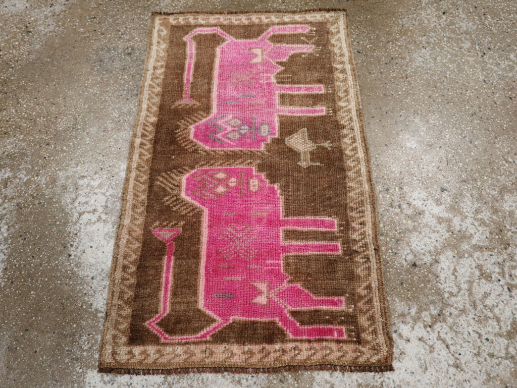 Vintage Turkish Anatolian Pictorial Rug, No.33431 - Galerie Shabab