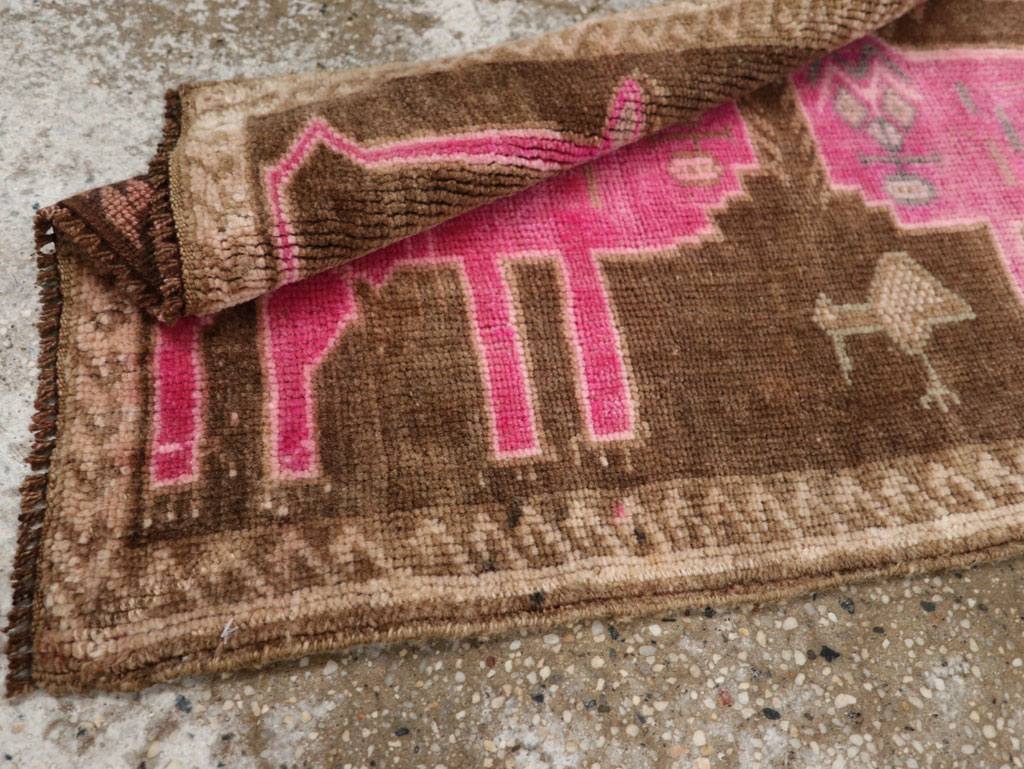 Vintage Turkish Anatolian Pictorial Rug, No.33431 - Galerie Shabab