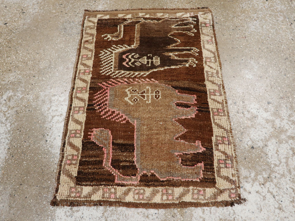 Vintage Turkish Anatolian Pictorial Rug, No.33432 - Galerie Shabab