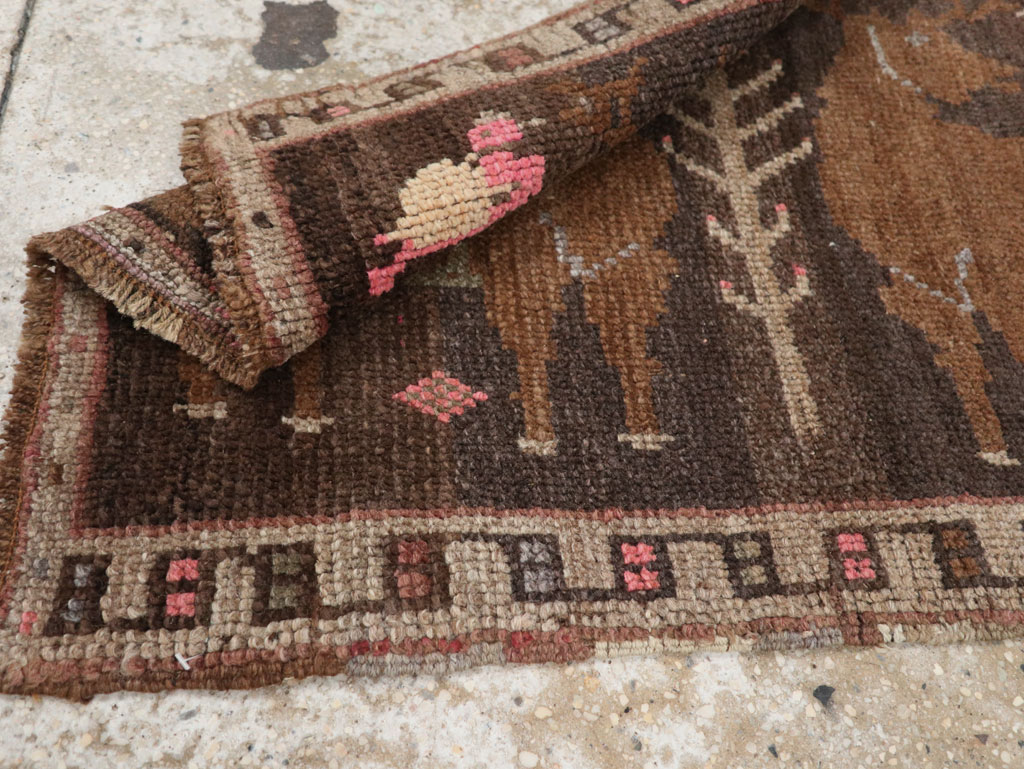 Vintage Turkish Anatolian Pictorial Rug, No.33433 - Galerie Shabab