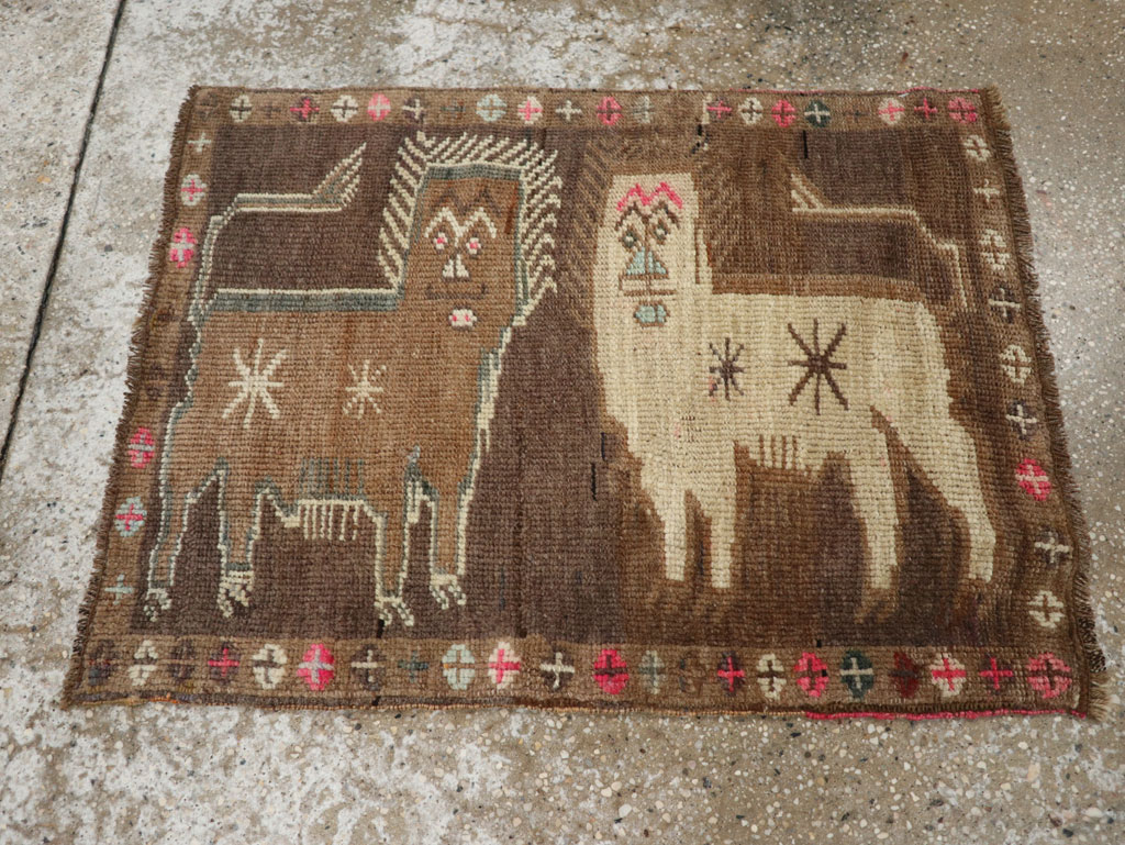 Vintage Turkish Anatolian Pictorial Rug, No.33434 - Galerie Shabab