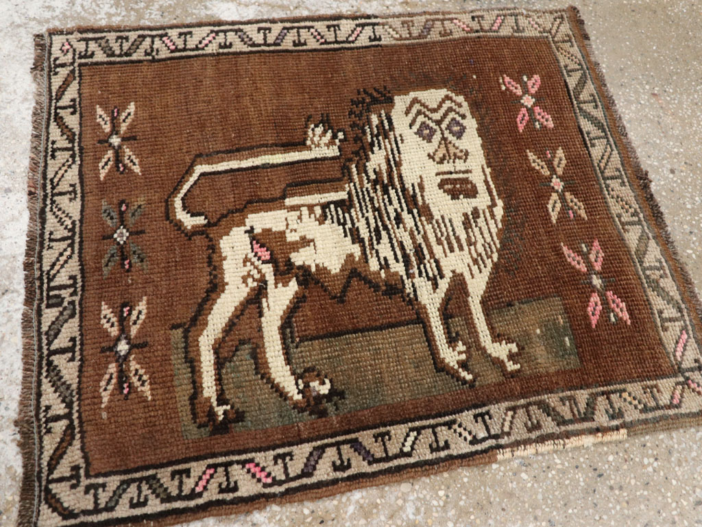 Vintage Turkish Anatolian Pictorial Rug (Pair: 2 of 2), No.33436 - Galerie Shabab