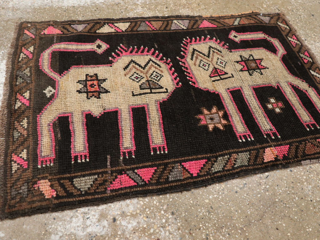 Vintage Turkish Anatolian Pictorial Rug, No.33438 - Galerie Shabab