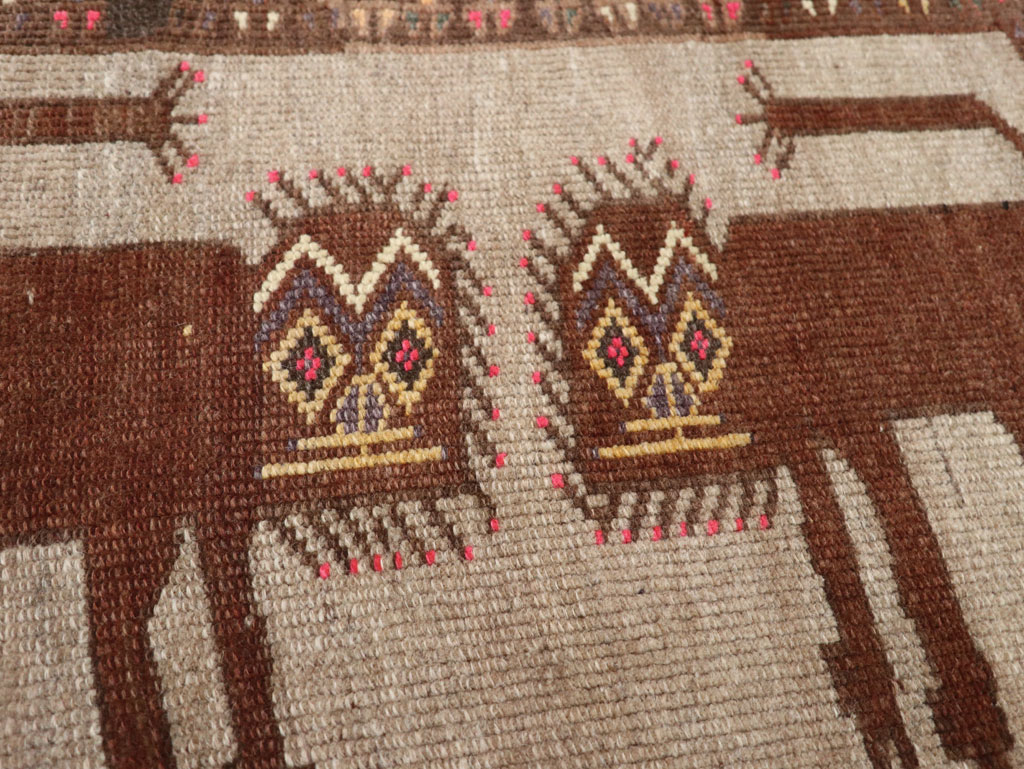 Vintage Turkish Anatolian Pictorial Rug, No.33439 - Galerie Shabab