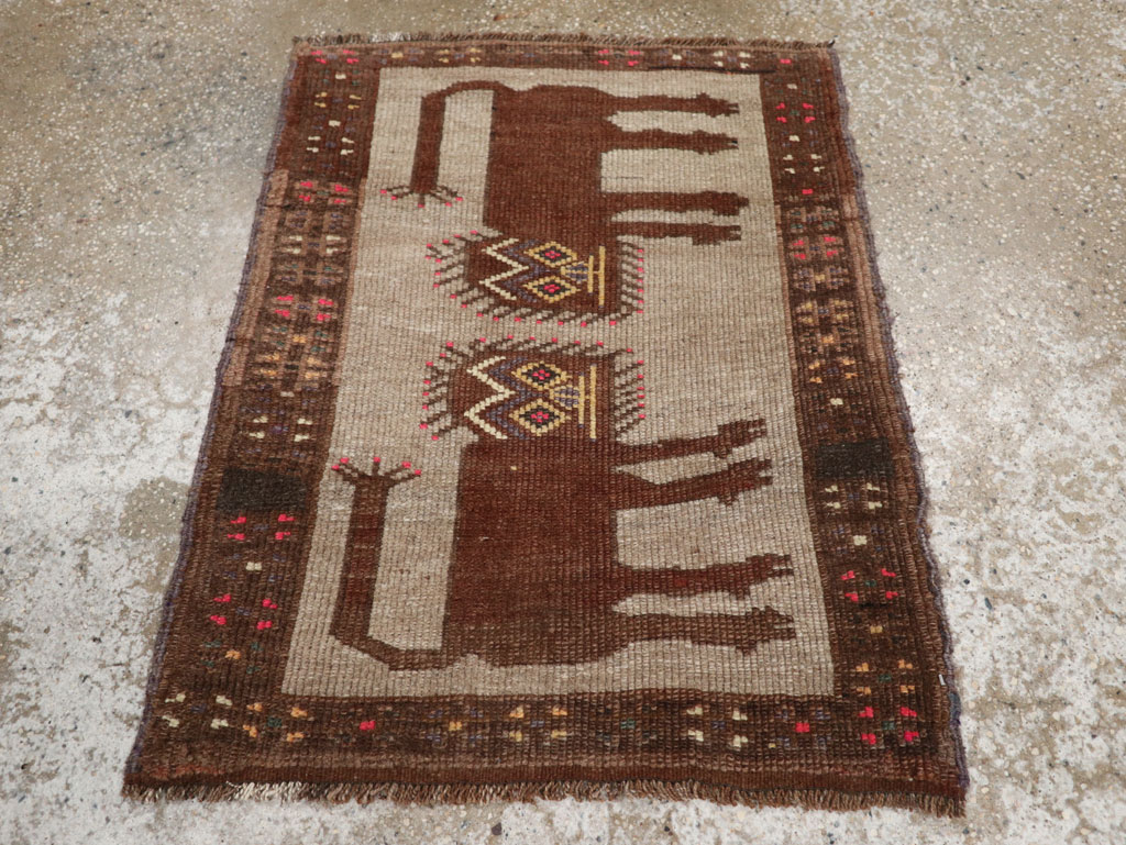 Vintage Turkish Anatolian Pictorial Rug, No.33439 - Galerie Shabab