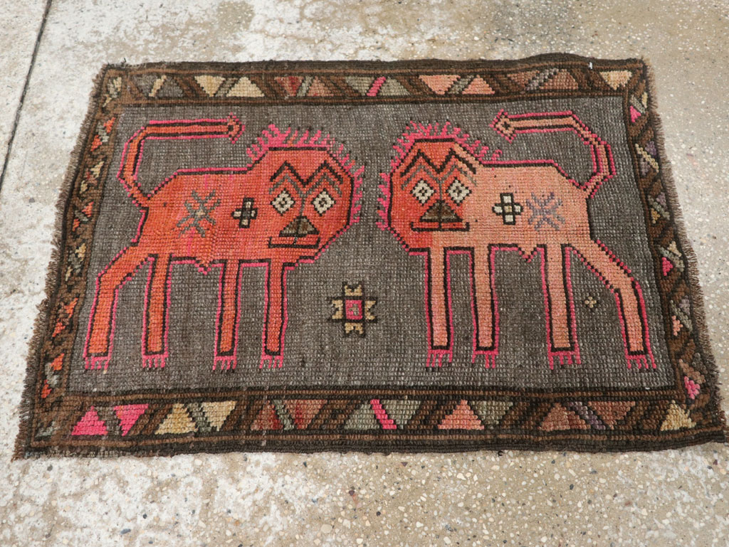 Vintage Turkish Anatolian Pictorial Rug, No.33440 - Galerie Shabab