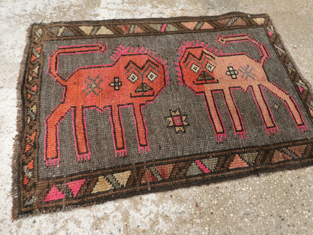 Vintage Turkish Anatolian Pictorial Rug, No.33440 - Galerie Shabab