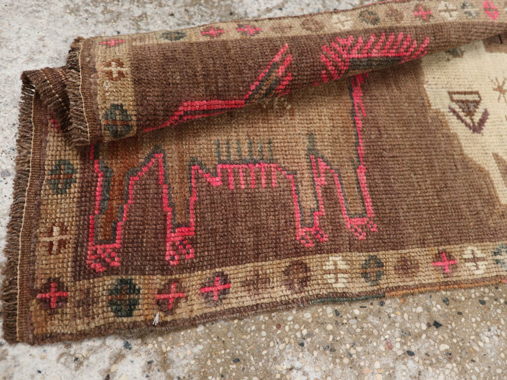 Vintage Turkish Anatolian Pictorial Rug, No.33442 - Galerie Shabab
