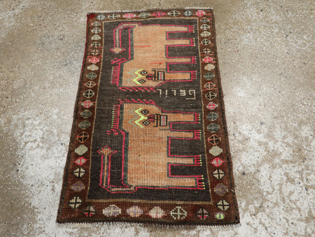 Vintage Turkish Anatolian Pictorial Rug, No.33449 - Galerie Shabab