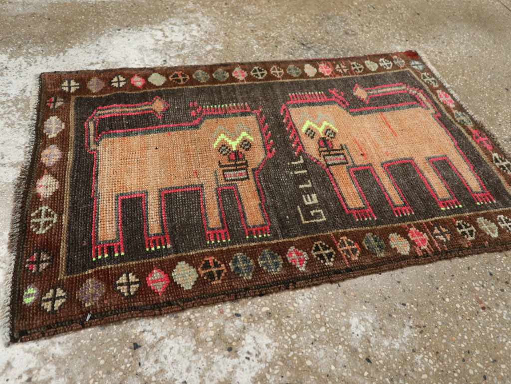 Vintage Turkish Anatolian Pictorial Rug, No.33449 - Galerie Shabab