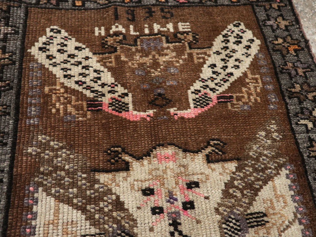 Vintage Turkish Anatolian Throw Rug, No.33450 - Galerie Shabab