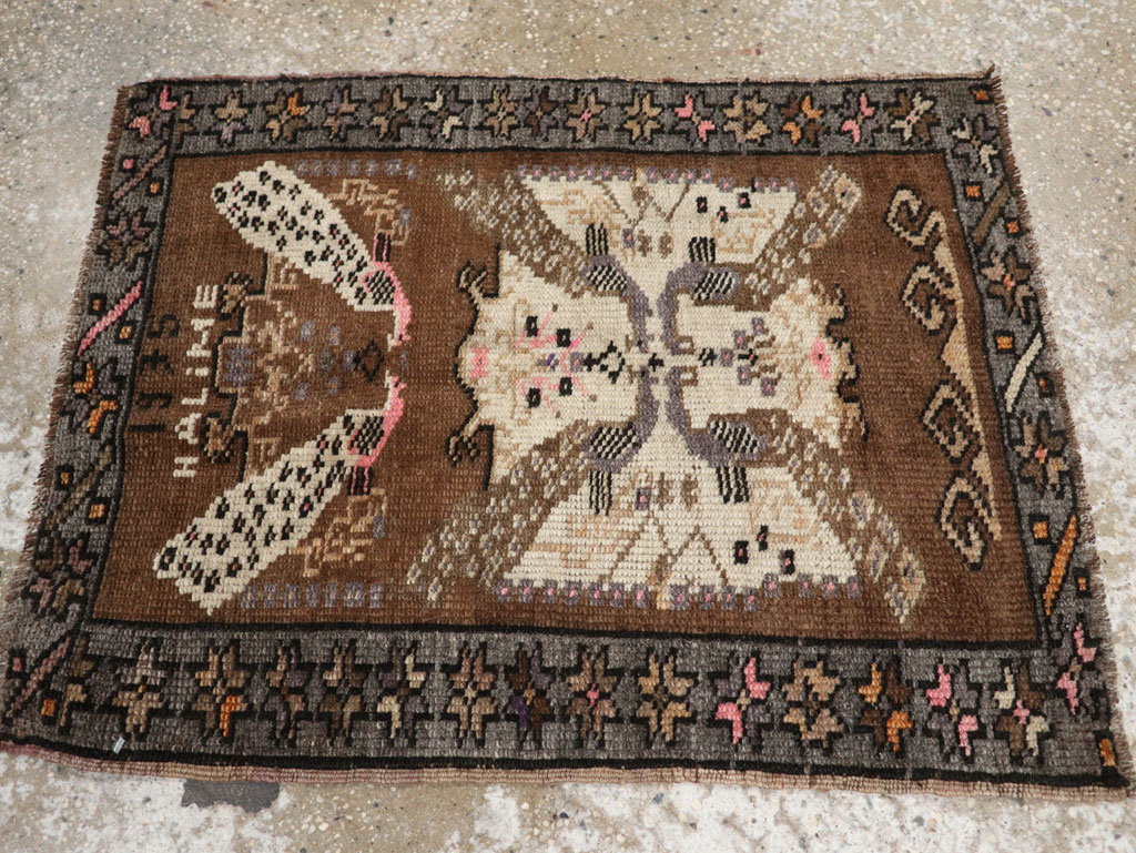 Vintage Turkish Anatolian Throw Rug, No.33450 - Galerie Shabab