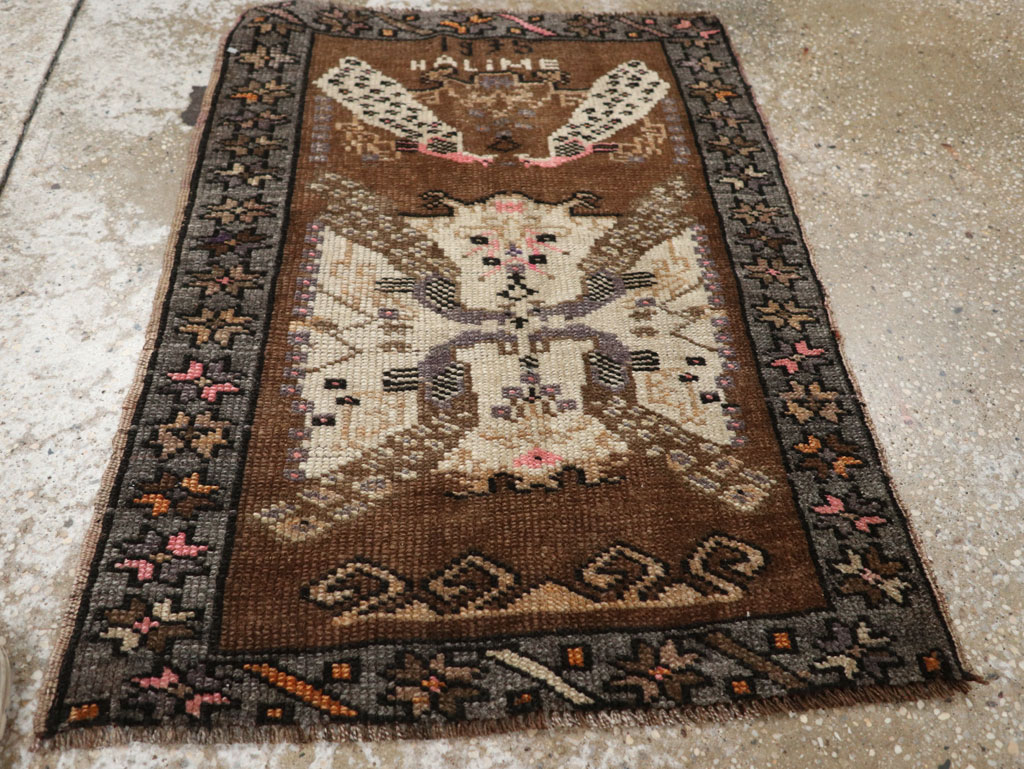 Vintage Turkish Anatolian Throw Rug, No.33450 - Galerie Shabab