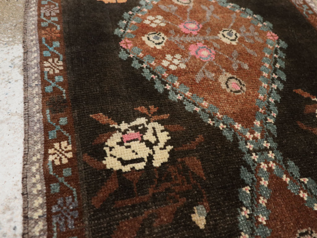 Vintage Turkish Anatolian Throw Rug, No.33457 - Galerie Shabab