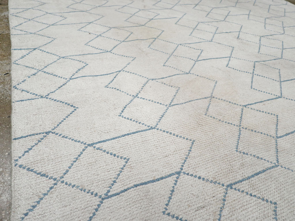 Modern Turkish Room Size Carpet, No.33465 - Galerie Shabab