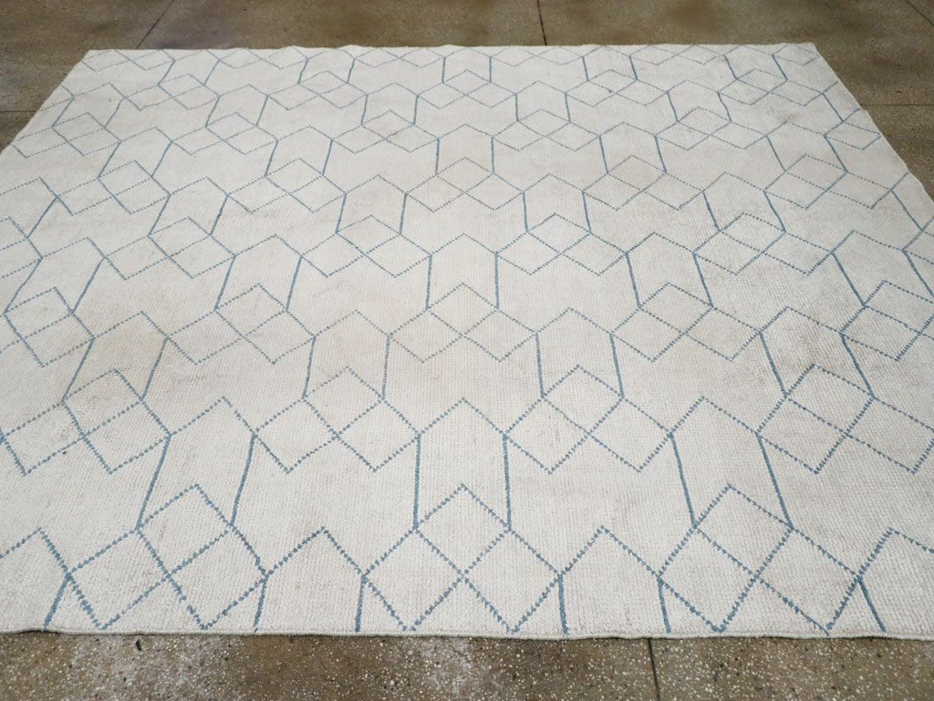 Modern Turkish Room Size Carpet, No.33465 - Galerie Shabab