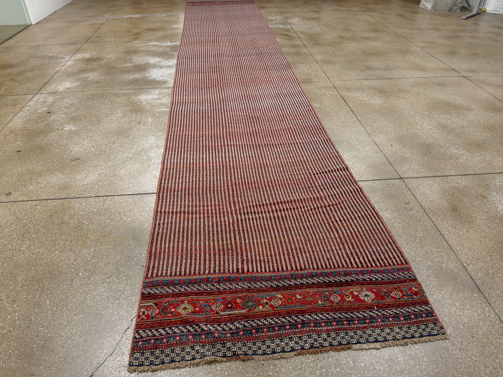 Antique Persian Qashqai Long Runner, No.33470 - Galerie Shabab