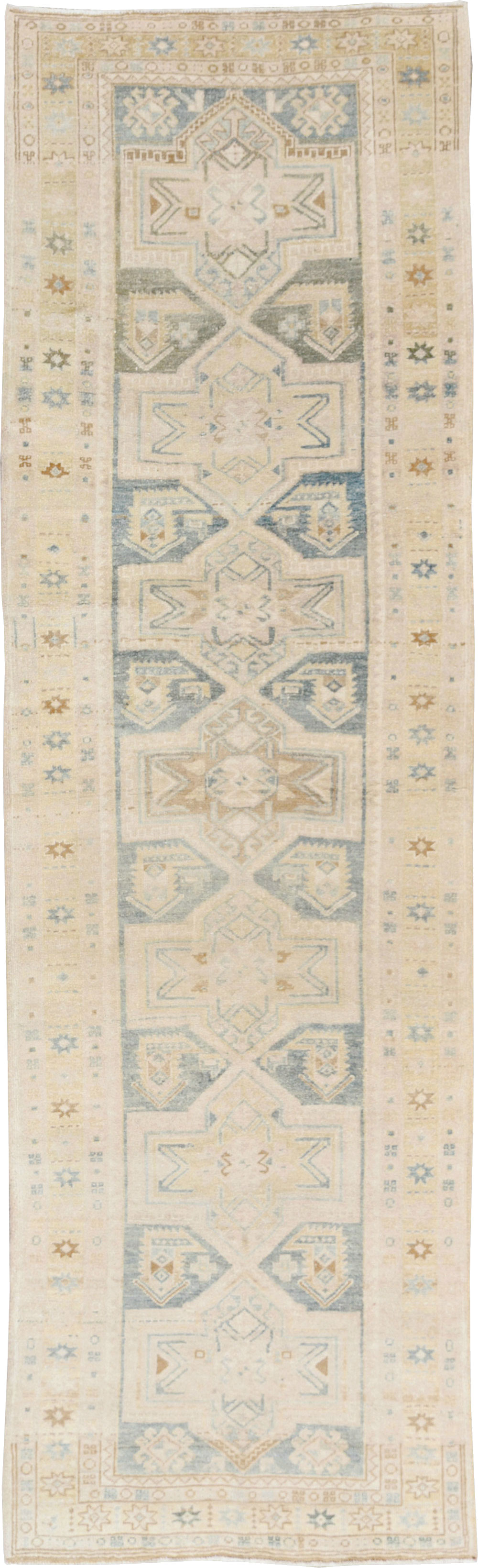 Vintage Persian Heriz Runner, No.33471 - Galerie Shabab
