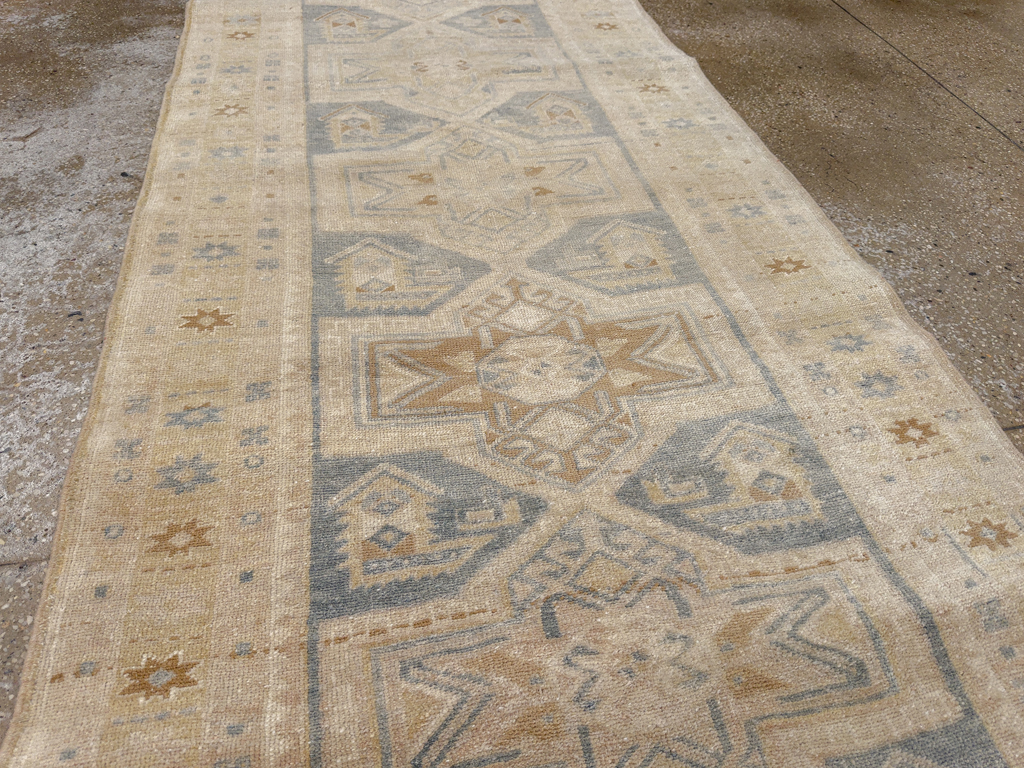 Vintage Persian Heriz Runner, No.33471 - Galerie Shabab