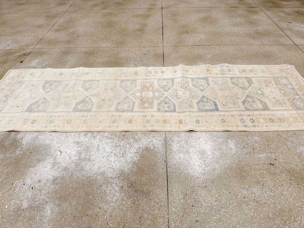 Vintage Persian Heriz Runner, No.33471 - Galerie Shabab