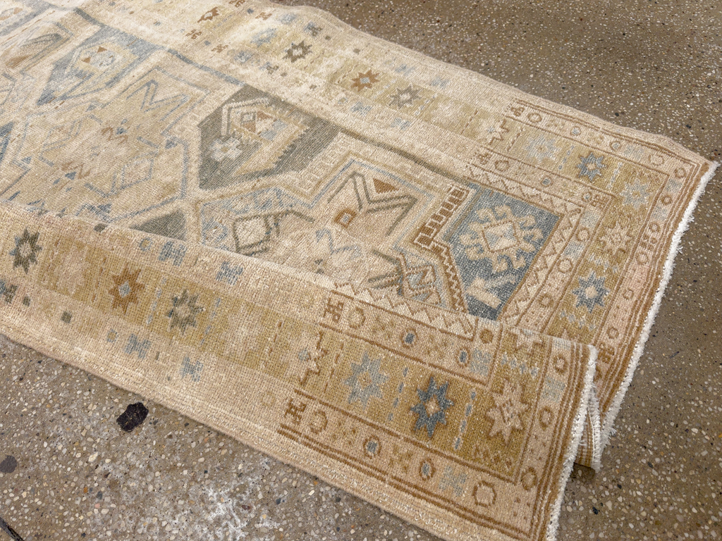 Vintage Persian Heriz Runner, No.33471 - Galerie Shabab