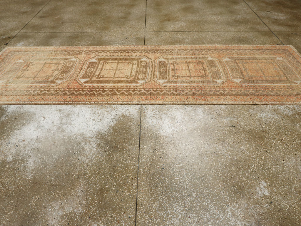 Vintage Turkish Anatolian Runner, No.33473 - Galerie Shabab