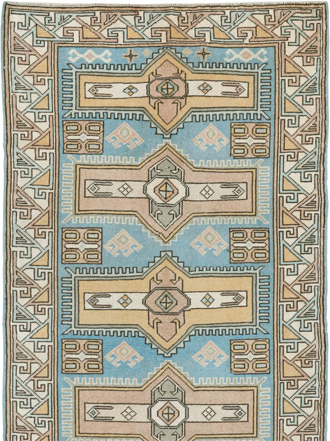 Vintage Turkish Anatolian Runner, No.33474 - Galerie Shabab