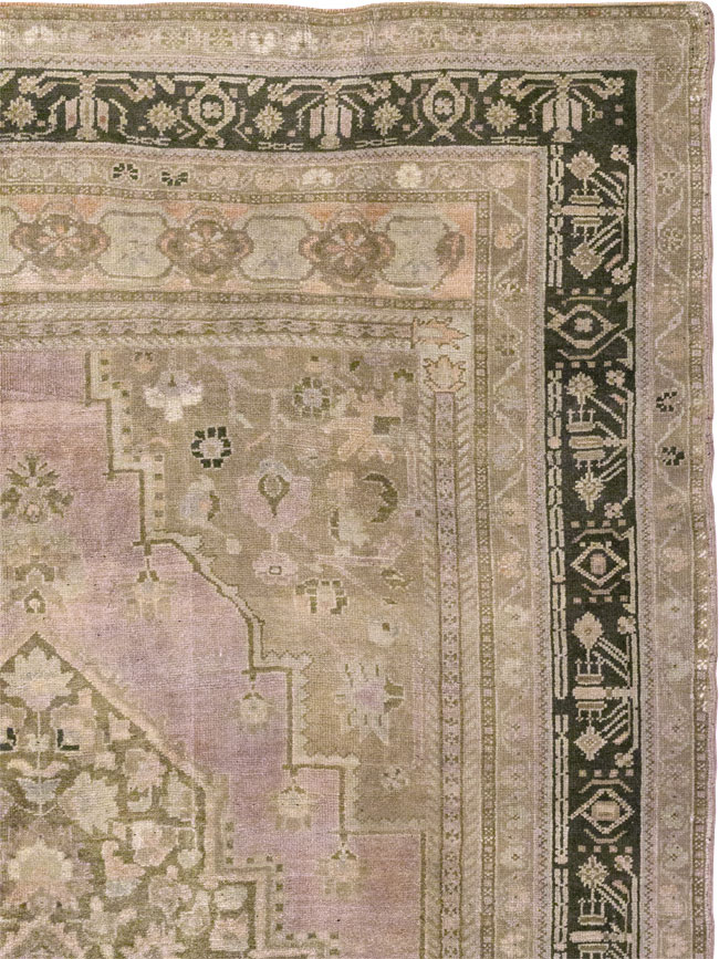 Vintage Turkish Anatolian Small Room Size Carpet, No.33480 - Galerie Shabab